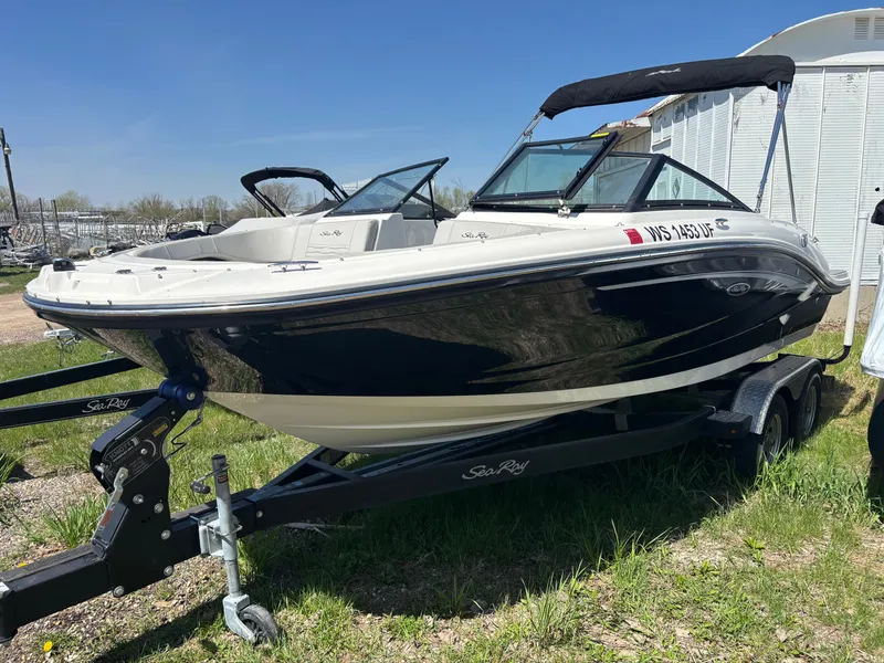 The Image of Sea Ray SPX 190 2022 - undefined