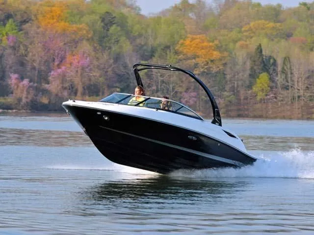 Slide: The Image of Sea Ray SLX 230 2013 - 12