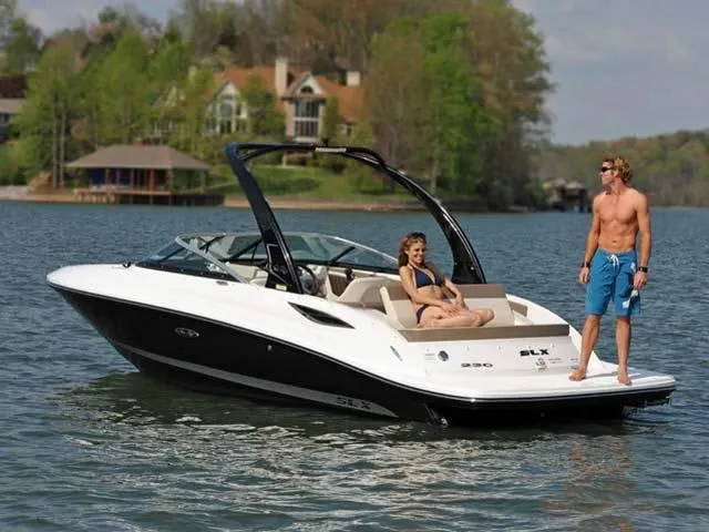 Slide: The Image of Sea Ray SLX 230 2013 - 13