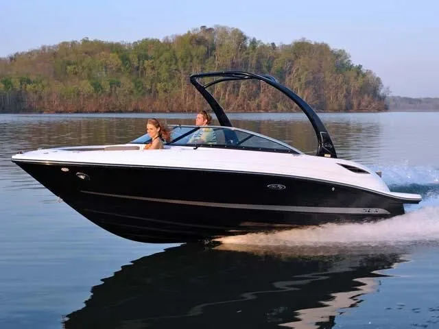 Slide: The Image of Sea Ray SLX 230 2013 - 4