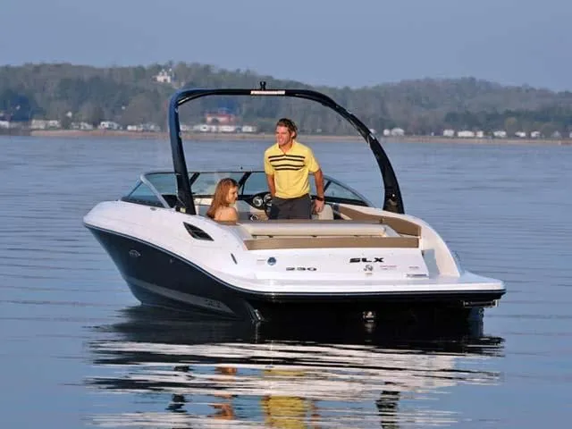 Slide: The Image of Sea Ray SLX 230 2013 - 5