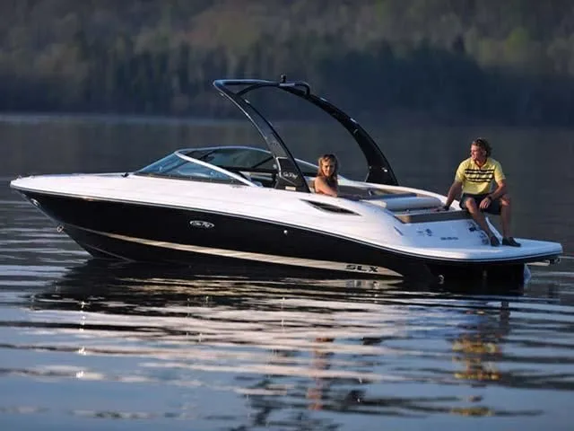 Slide: The Image of Sea Ray SLX 230 2013 - 6