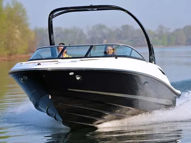 Slide: The Image of Sea Ray SLX 230 2013 - 8