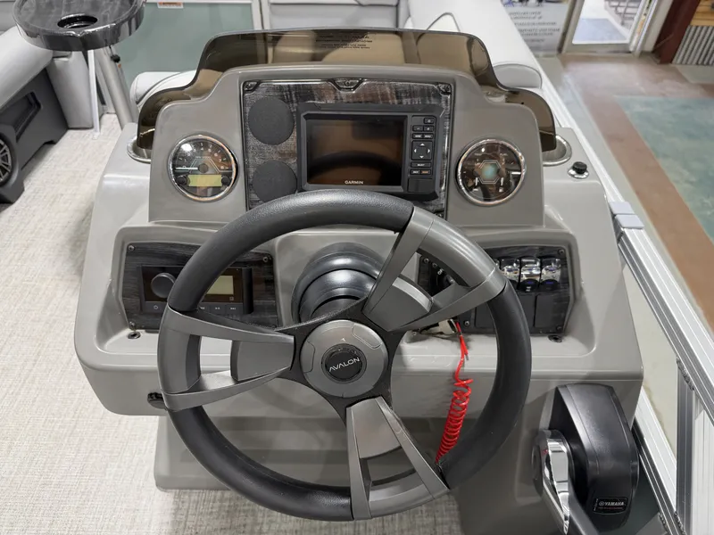 Slide: The Image of Avalon VNT VRB21T 2026 - 6