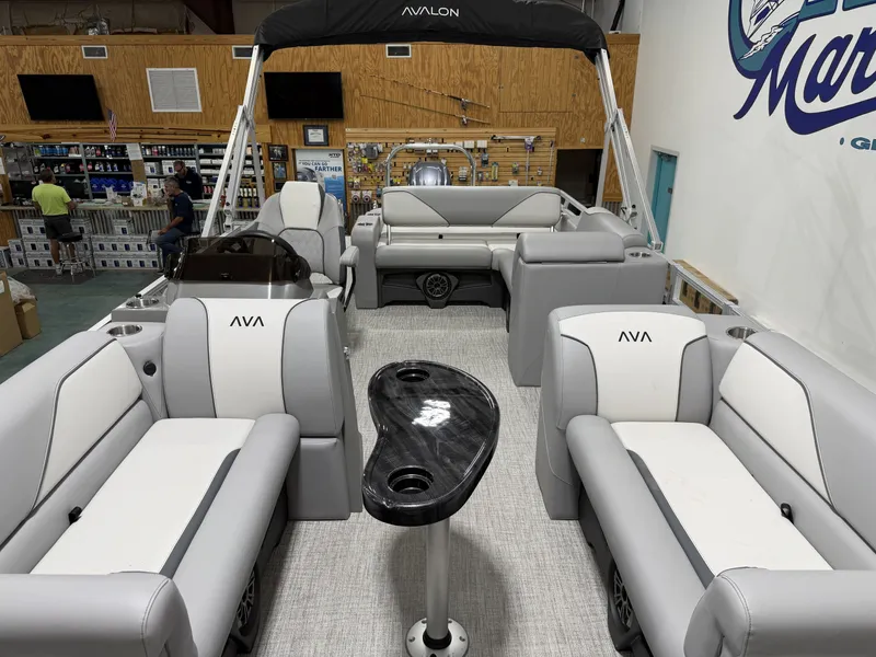 Slide: The Image of Avalon VNT VRB21T 2026 - 7