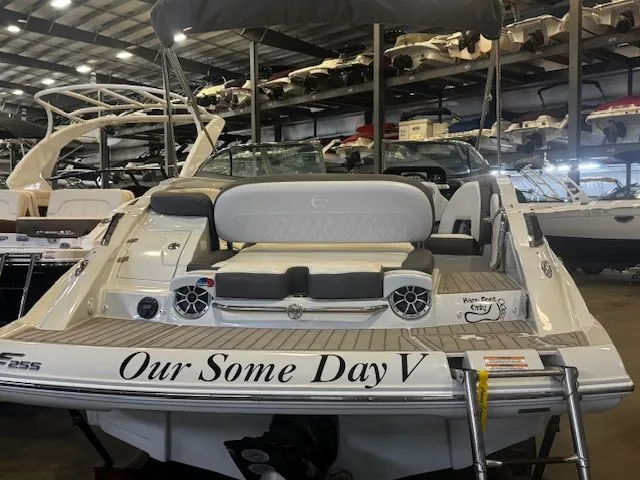 Slide: The Image of Crownline Boats Eclipse E255 2022 - 4