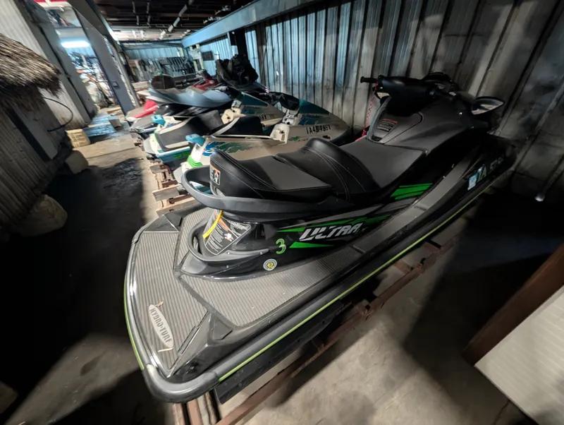 Slide: The Image of Kawasaki JT1500KGF 2016 - 5