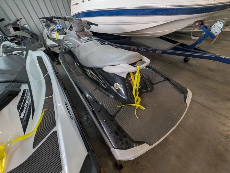 Slide: The Image of Yamaha VX Deluxe 2011 - 4