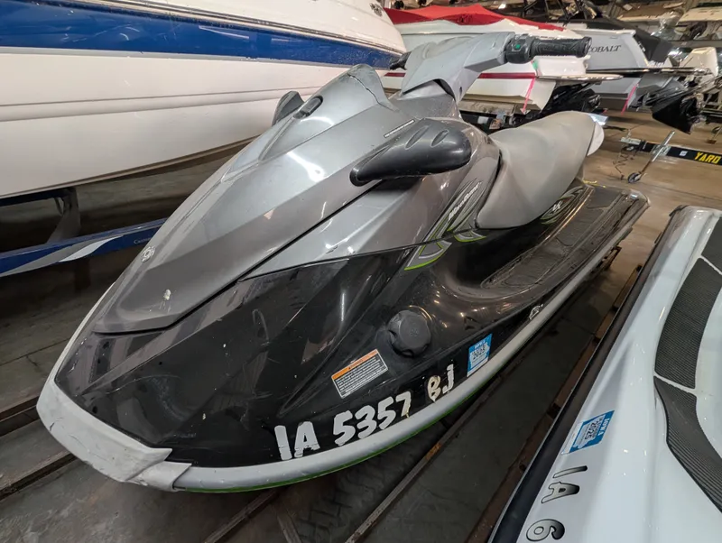 Slide: The Image of Yamaha VX Deluxe 2011 - 5