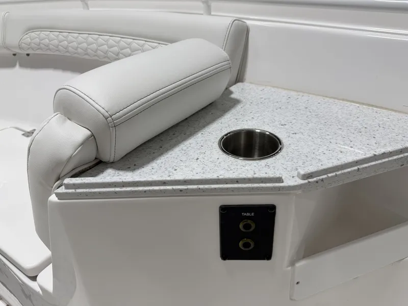 Slide: The Image of Tidewater 282 CC Adventure 2026 - 31