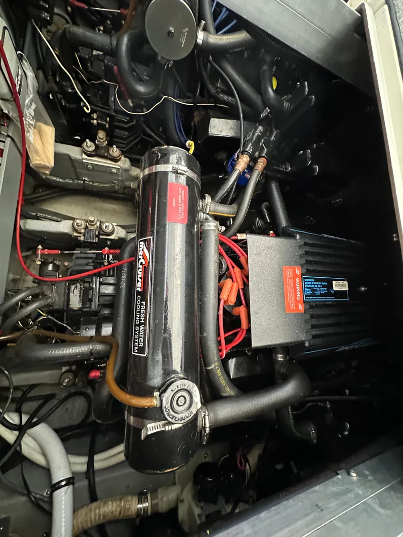 Slide: The Image of Engine compartment of a 1993 Sea Ray Sundancer 370 boat. - 35
