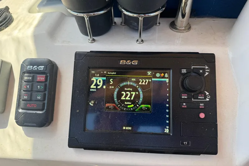 Slide: The Image of B&G navigation system on 2014 Beneteau Oceanis 45 sailboat, displaying heading and wind data. - 13