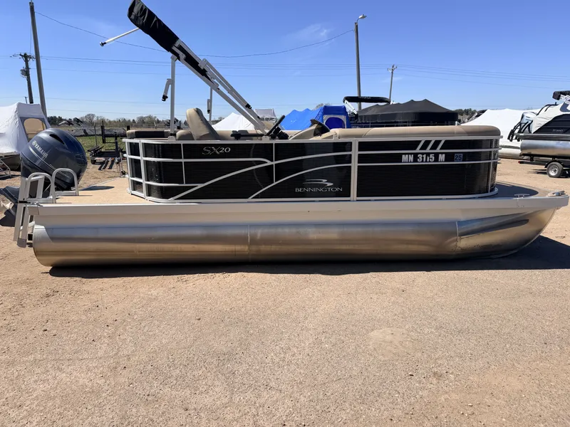 Slide: The Image of Bennington 20 SX Cruise & 90HP Yamaha 4Stroke - $31,995 2023 - 15