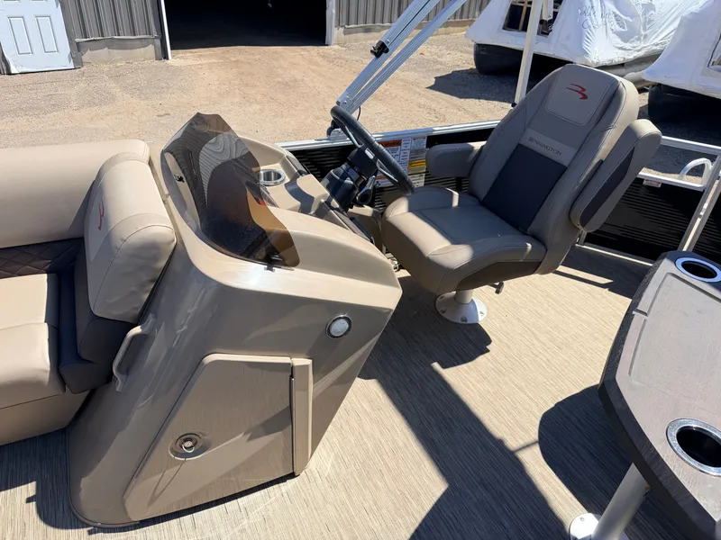 Slide: The Image of Bennington 20 SX Cruise & 90HP Yamaha 4Stroke - $31,995 2023 - 16