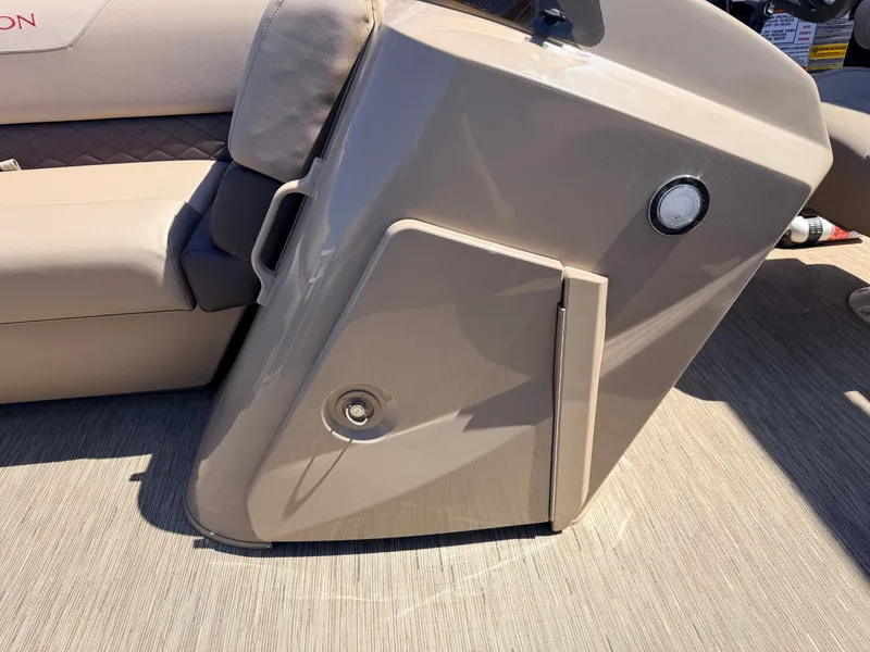 Slide: The Image of Bennington 20 SX Cruise & 90HP Yamaha 4Stroke - $31,995 2023 - 17