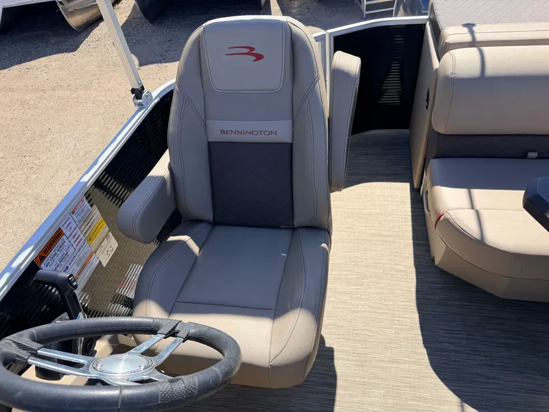 Slide: The Image of Bennington 20 SX Cruise & 90HP Yamaha 4Stroke - $31,995 2023 - 18