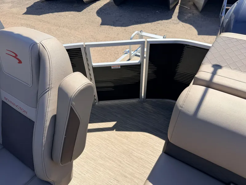 Slide: The Image of Bennington 20 SX Cruise & 90HP Yamaha 4Stroke - $31,995 2023 - 37