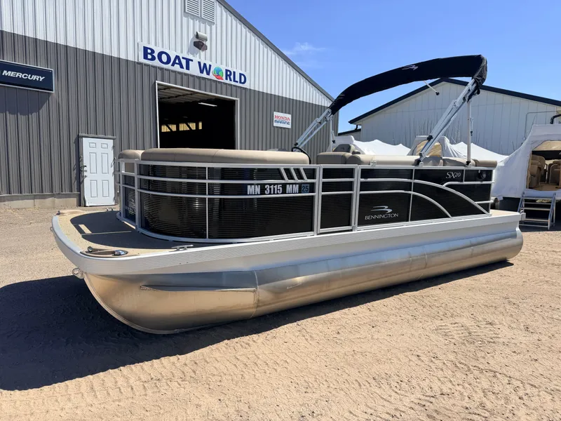 Slide: The Image of Bennington 20 SX Cruise & 90HP Yamaha 4Stroke - $31,995 2023 - 44