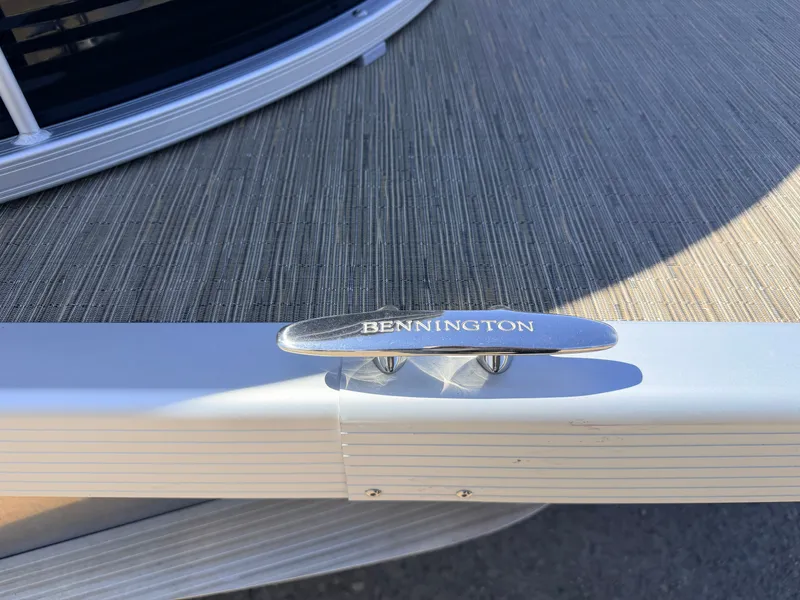 Slide: The Image of Bennington 20 SX Cruise & 90HP Yamaha 4Stroke - $31,995 2023 - 62