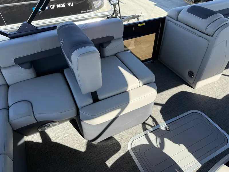 Slide: The Image of Barletta Cabrio Ultra-Lounge C22U W/ 200 Mercury ProXS! 2025 - 12