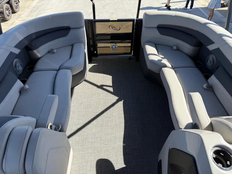 Slide: The Image of Barletta Cabrio Ultra-Lounge C22U W/ 200 Mercury ProXS! 2025 - 15