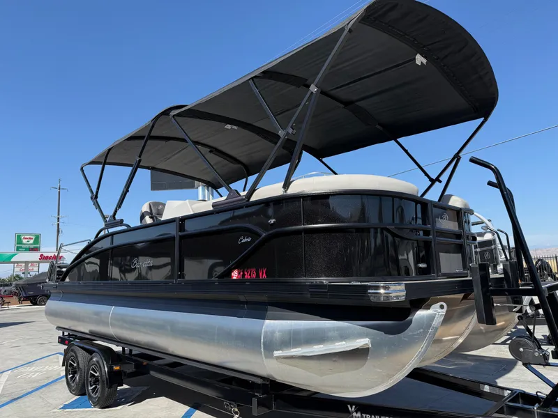 Slide: The Image of Barletta Cabrio Ultra-Lounge C22U W/ 200 Mercury ProXS! 2025 - 4