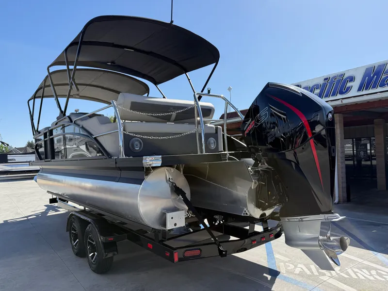 Slide: The Image of Barletta Cabrio Ultra-Lounge C22U W/ 200 Mercury ProXS! 2025 - 7