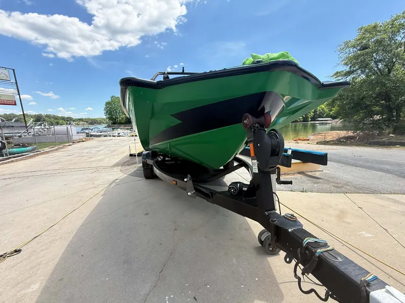 Slide: The Image of Axis Wake Research A20 2012 - 10