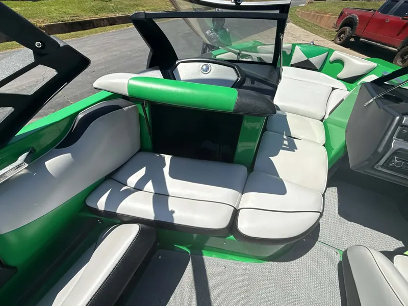 Slide: The Image of Axis Wake Research A20 2012 - 18