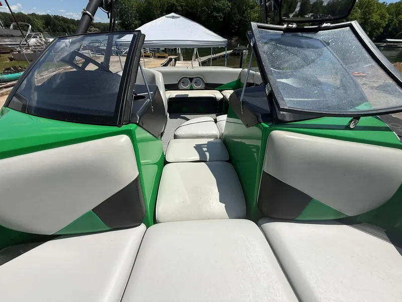 Slide: The Image of Axis Wake Research A20 2012 - 28