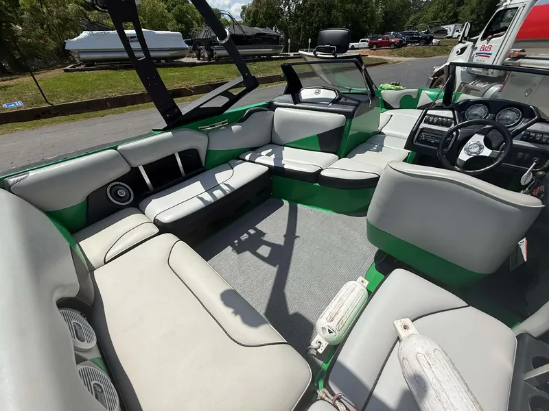 Slide: The Image of Axis Wake Research A20 2012 - 3