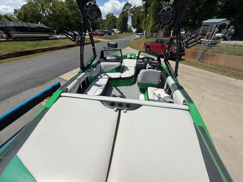 Slide: The Image of Axis Wake Research A20 2012 - 31