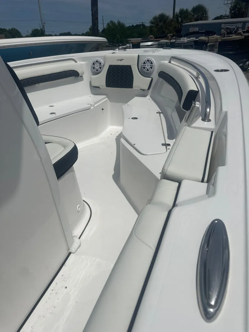 Slide: The Image of Tidewater 232 LXF 2026 - 5