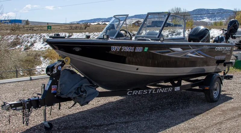 Slide: The Image of Crestliner 1850 Super Hawk 2016 - 3