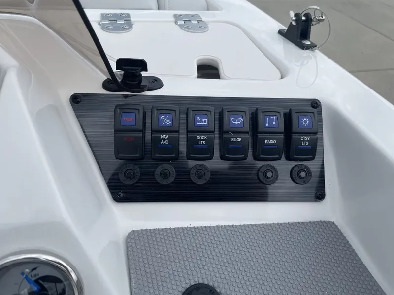 Slide: The Image of Control panel of Starcraft SV 18 OB boat, model 2026. - 9