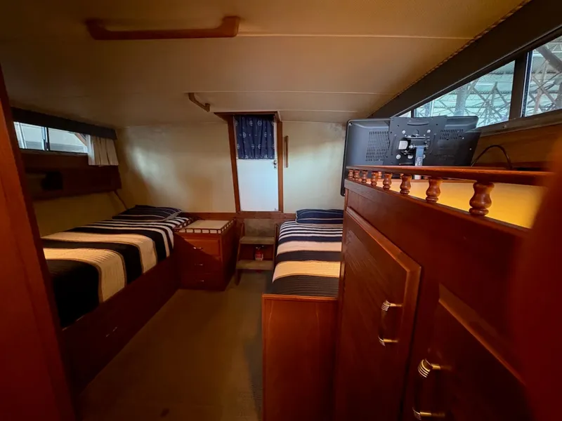 Slide: The Image of Tollycraft Tri-cabin 1979 - 11