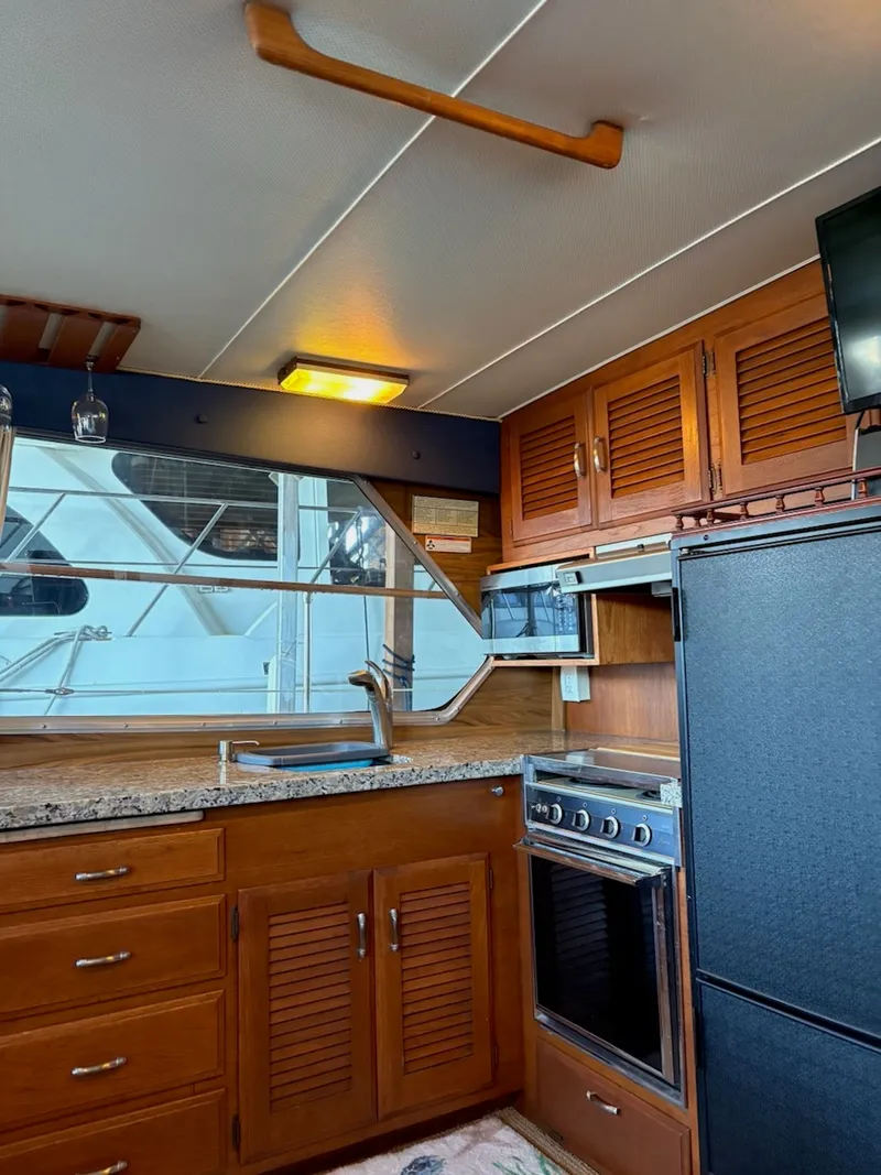 Slide: The Image of Tollycraft Tri-cabin 1979 - 13