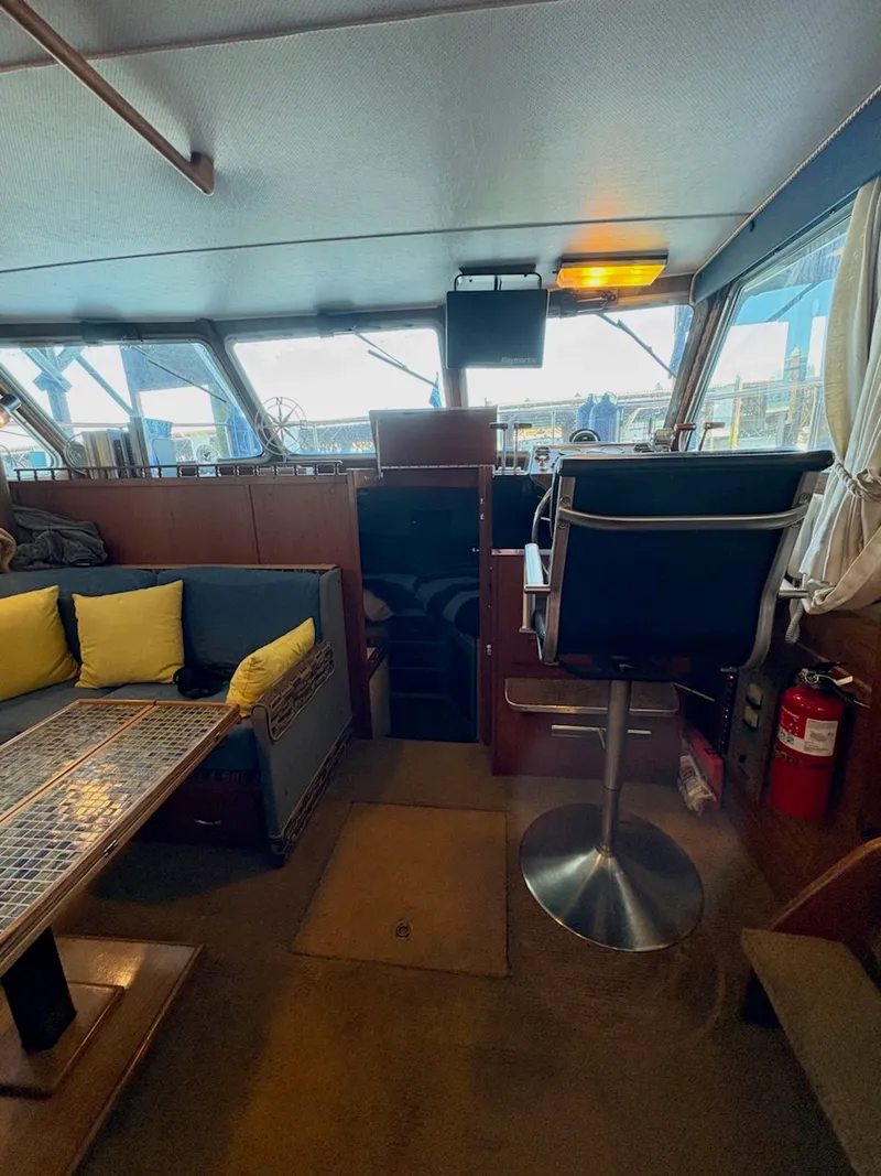 Slide: The Image of Tollycraft Tri-cabin 1979 - 14