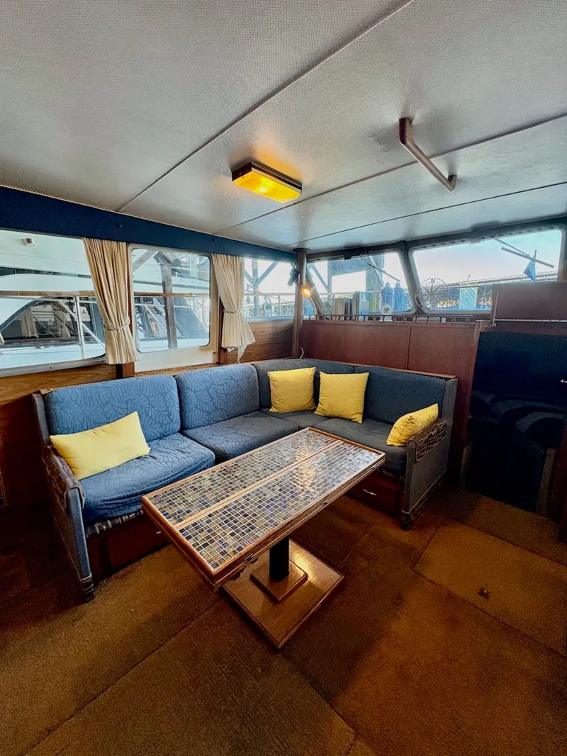 Slide: The Image of Tollycraft Tri-cabin 1979 - 15