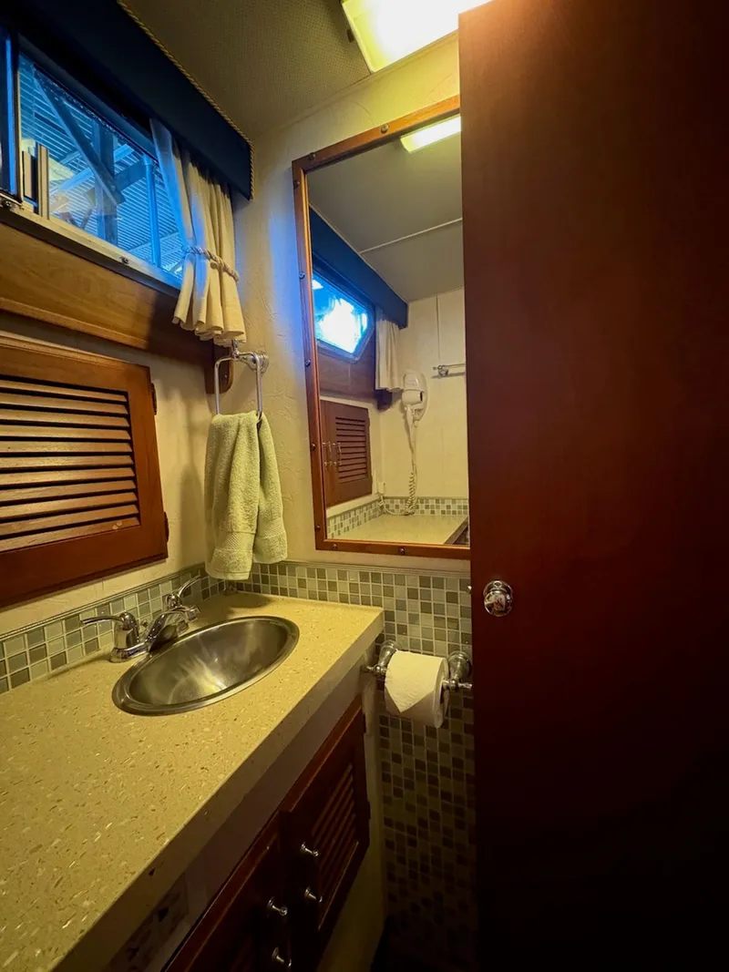 Slide: The Image of Tollycraft Tri-cabin 1979 - 28