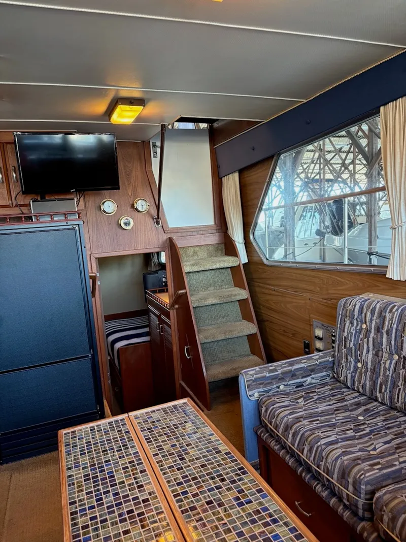 Slide: The Image of Tollycraft Tri-cabin 1979 - 7