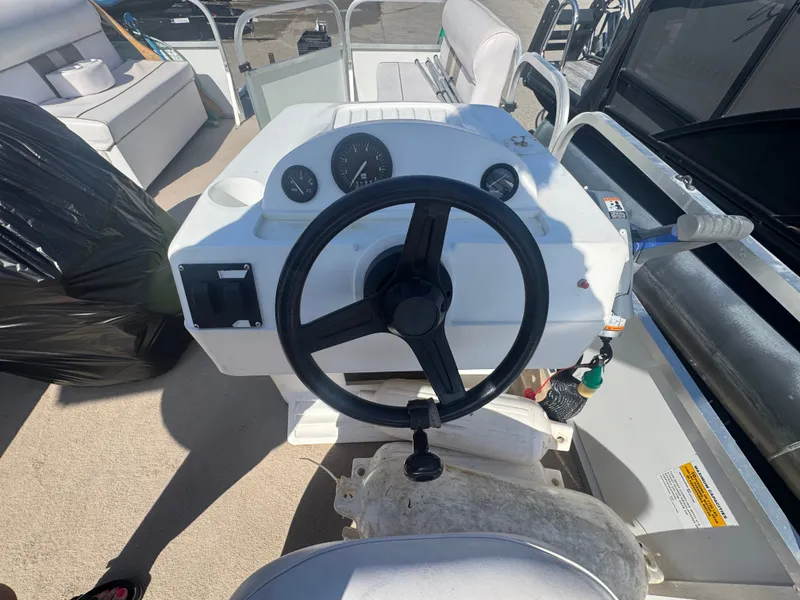 Slide: The Image of nivi Elete 2009 - 13