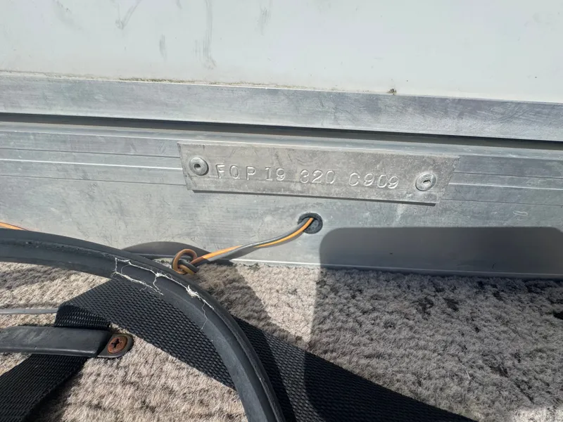 Slide: The Image of nivi Elete 2009 - 18