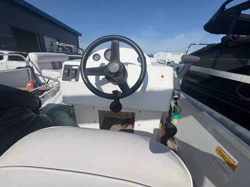 Slide: The Image of nivi Elete 2009 - 8