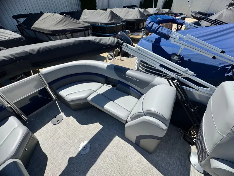 Slide: The Image of South Bay 224 RS 3.0 Tritoon 2023 - 12