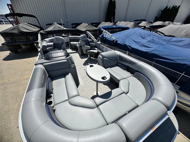 Slide: The Image of South Bay 224 RS 3.0 Tritoon 2023 - 7