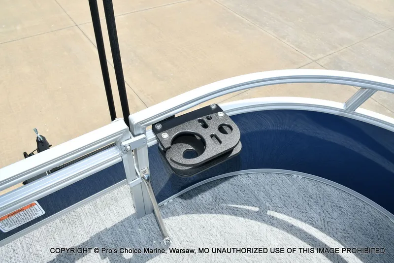 Slide: The Image of Sun Tracker Bass Buggy 16 XL Select 2026 - 27