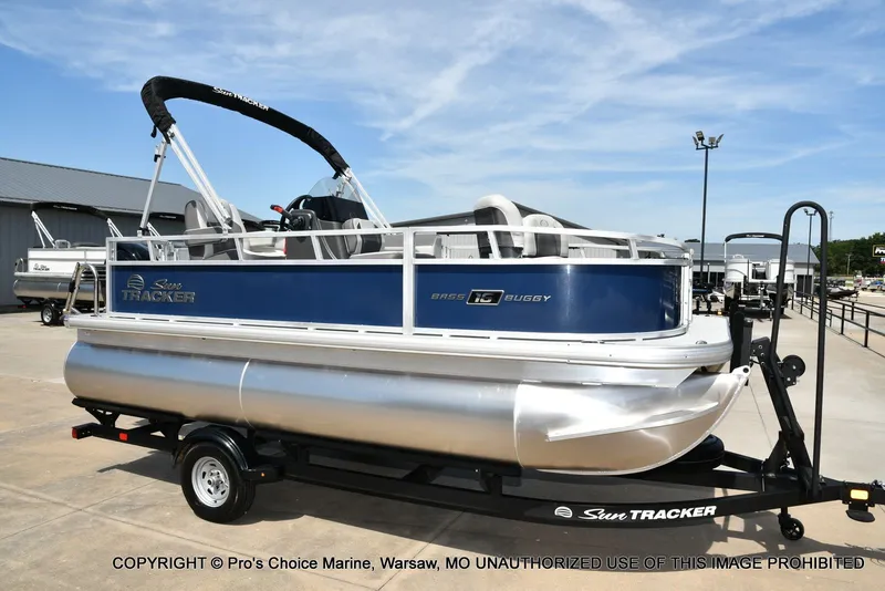 Slide: The Image of Sun Tracker Bass Buggy 16 XL Select 2026 - 60