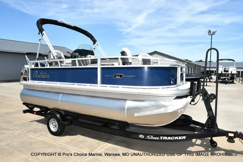Slide: The Image of Sun Tracker Bass Buggy 16 XL Select 2026 - 67