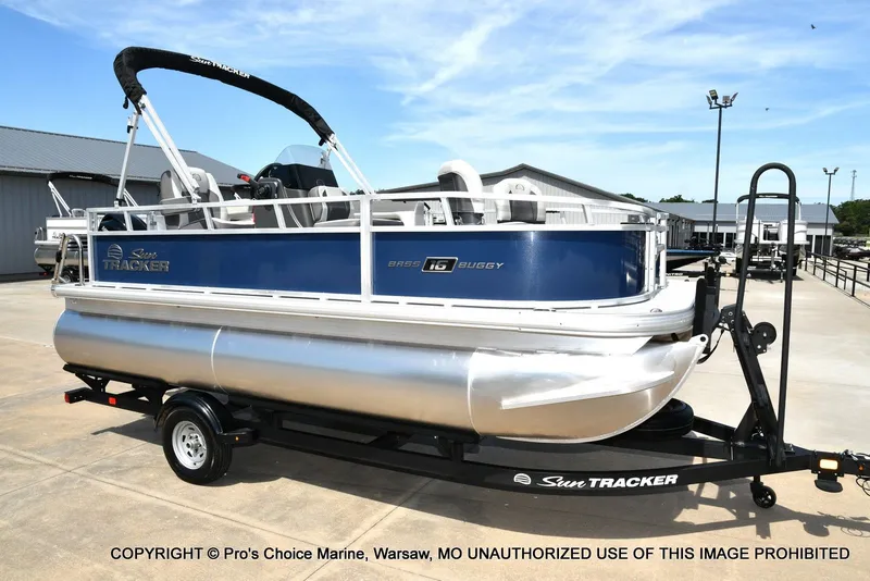 Slide: The Image of Sun Tracker Bass Buggy 16 XL Select 2026 - 70